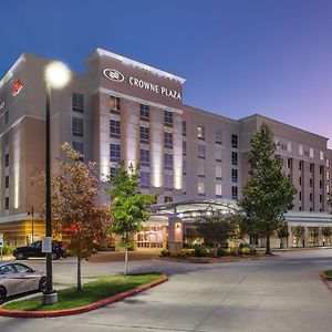 Crowne Plaza Shenandoah - The Woodlands